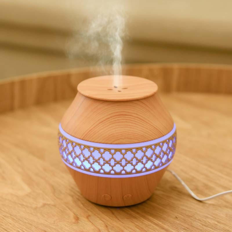 120 ml Huishoudelijk klein draagbaar koel mis luchtbevochtiger met led lichten Aroma Essentiële olie spray Aroma diffuser